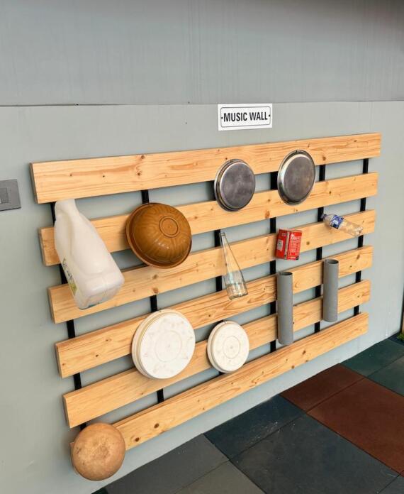 MUSIC WALL